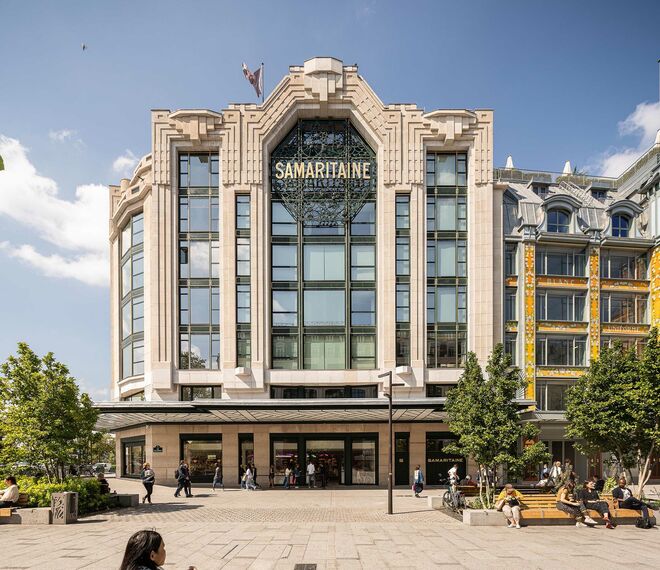 unico Fenêtres, unico xs Fenêtres and fuego light Portes - La Samaritaine, Paris located in Paris, France