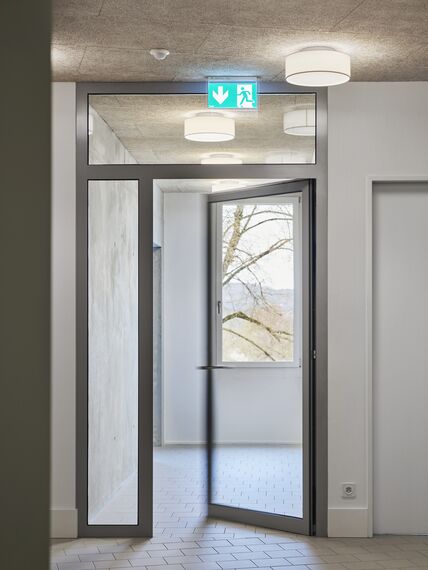 thermfix vario Murs-rideaux, fuego light Portes and fuego light Coulissants - Zentrum Biffig, Schötz located in Schoetz, Suisse