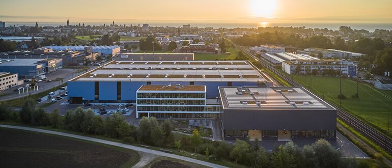 Campus Forster en corne romane